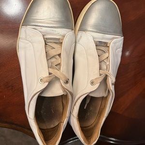 Royal Albatross Women’s Cap Toe Luna Golf Shoe White/Silver. Size 6